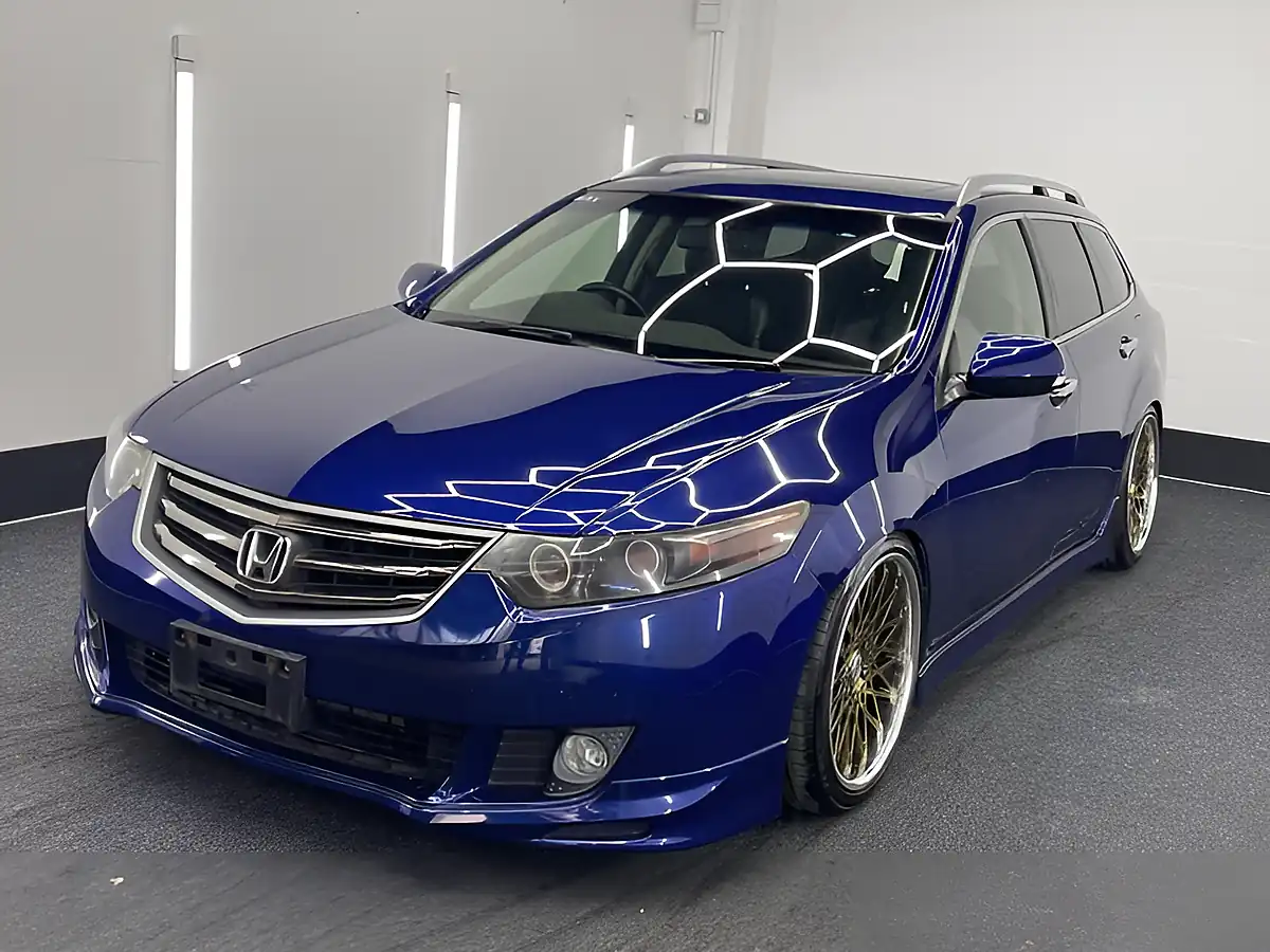 Used 2026 Honda Accord Tourer Sports Style Blue - Interior and Exterior details 3