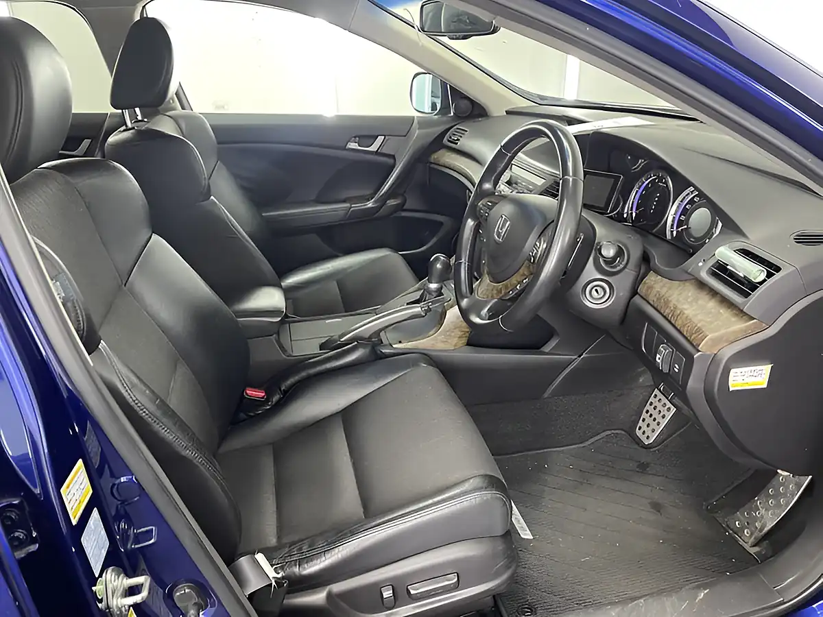 Used 2026 Honda Accord Tourer Sports Style Blue - Interior and Exterior details 5