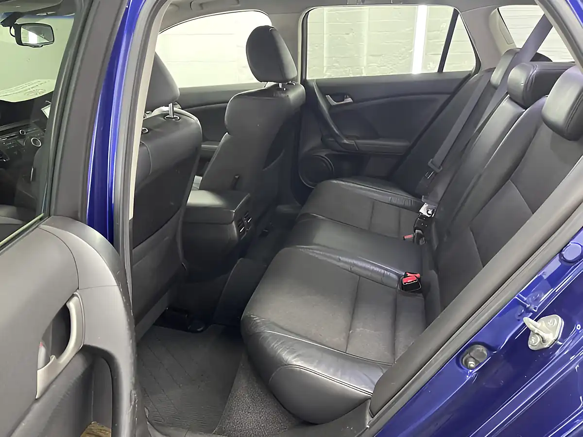 Used 2026 Honda Accord Tourer Sports Style Blue - Interior and Exterior details 9