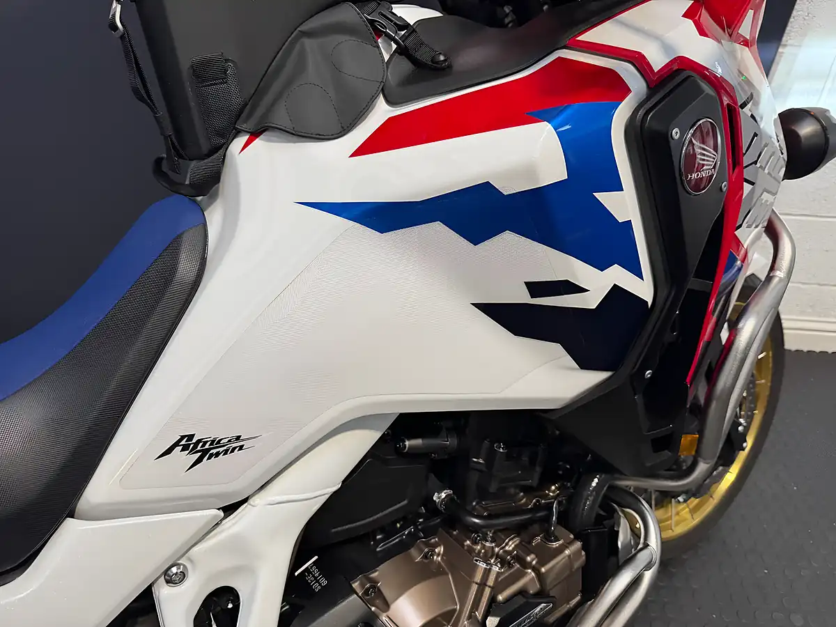 Used 2026 Honda Africa Twin Adventure Sports - Interior and Exterior details 11