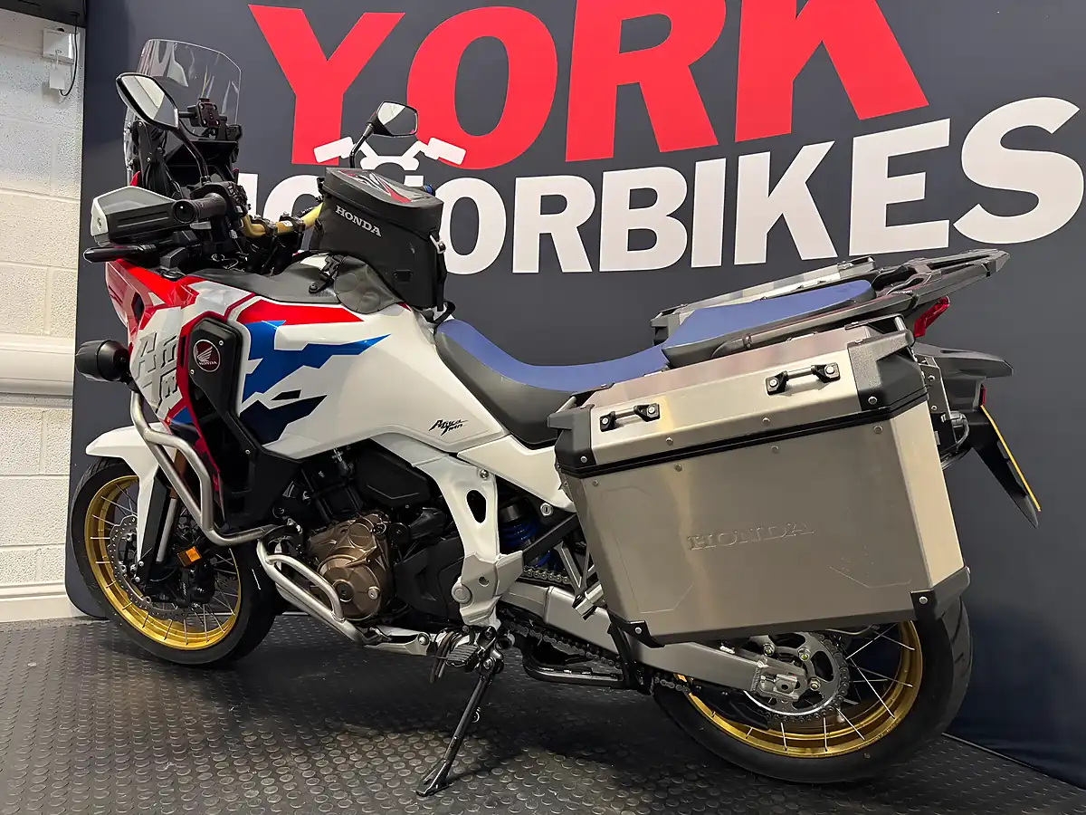 Used 2026 Honda Africa Twin Adventure Sports - Interior and Exterior details 20