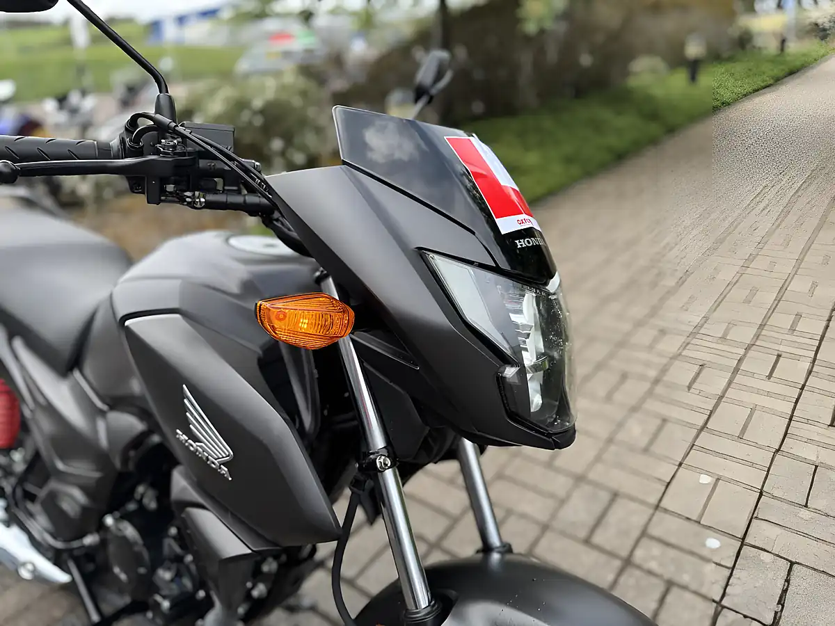 Used 2026 Honda CB125F Commuter Grey - Interior and Exterior details 14