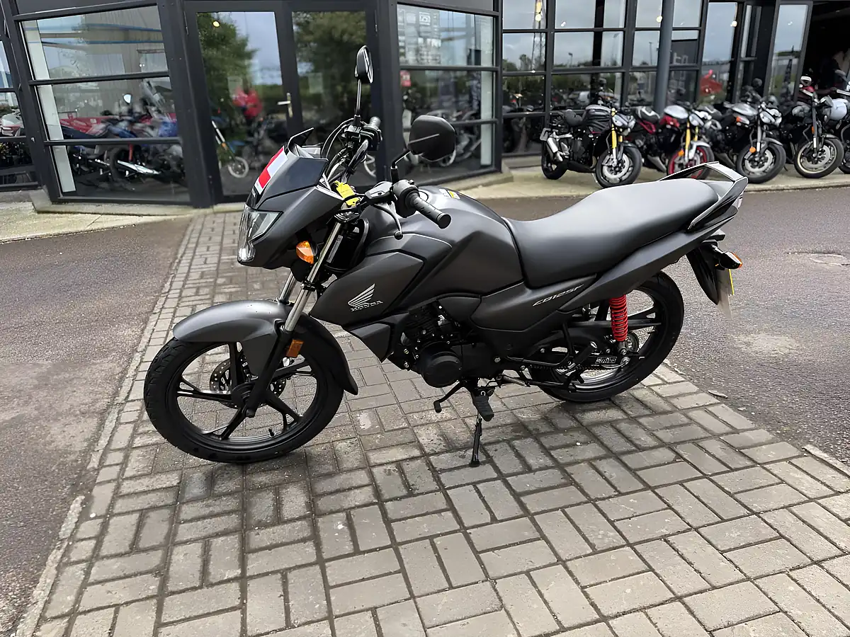 Used 2026 Honda CB125F Commuter Grey - Interior and Exterior details 5