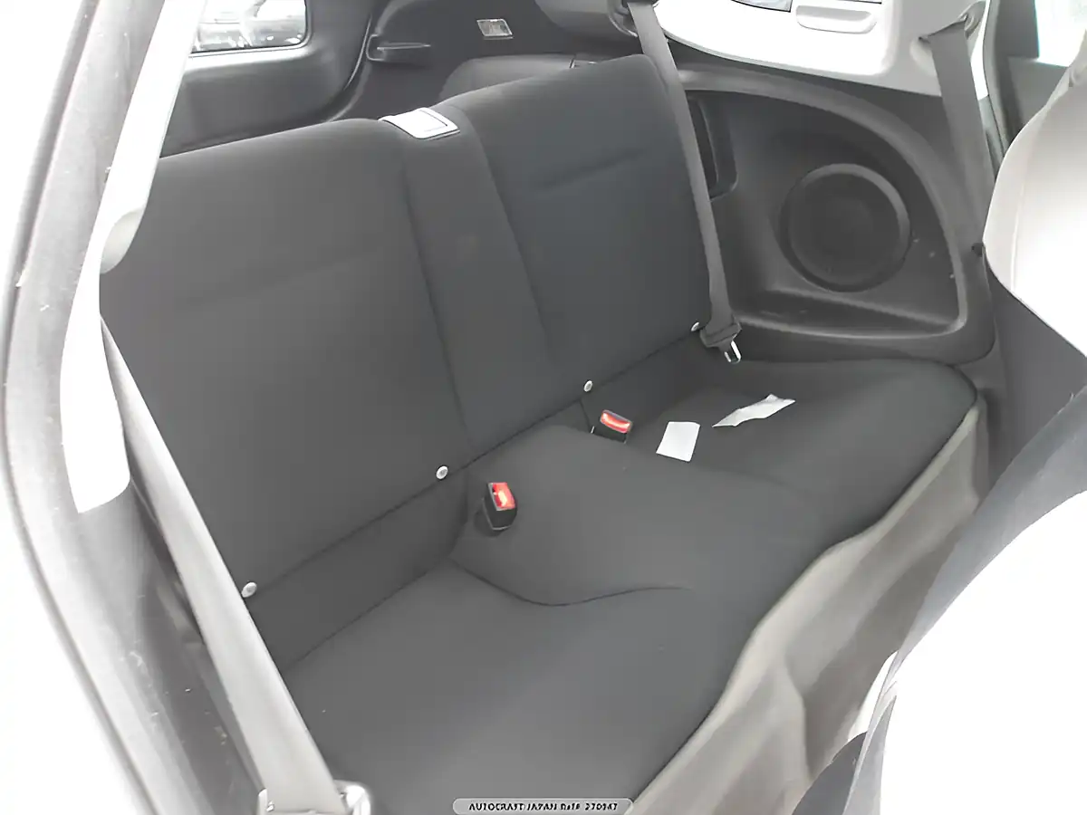Used 2026 Honda Cr-Z Alpha Premium White Pearl - Interior and Exterior details 9