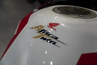 Used 2026 Honda CRF1100L Africa Twin Adventure Sports Es White Metallic - Interior and Exterior details 8