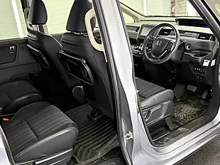 Used 2026 Honda Freed GB7 + 6 Seats Silver - Interior and Exterior details 9