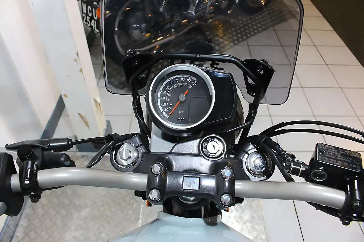 Used 2026 Honda GB350S Grey - Interior and Exterior details 8