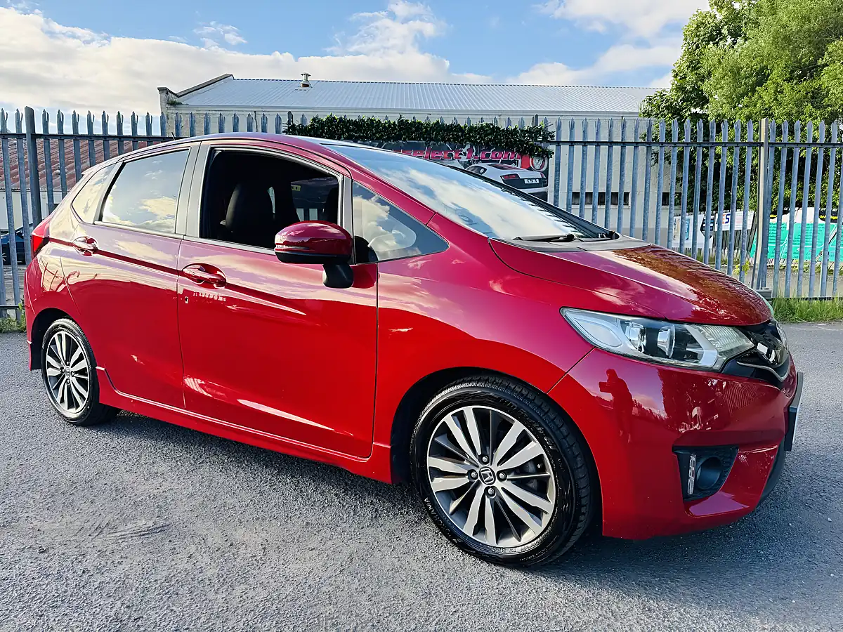Used 2026 Honda Jazz Sr Executive Red - Front View