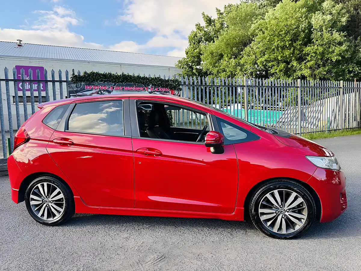 Used 2026 Honda Jazz Sr Executive Red - Interior and Exterior details 3