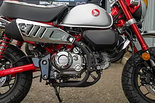 Used 2026 Honda Monkey 125 Millenium Red - Interior and Exterior details 12