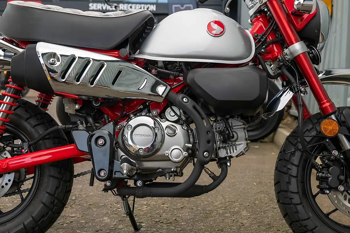 Used 2026 Honda Monkey 125 Millenium Red - Interior and Exterior details 12