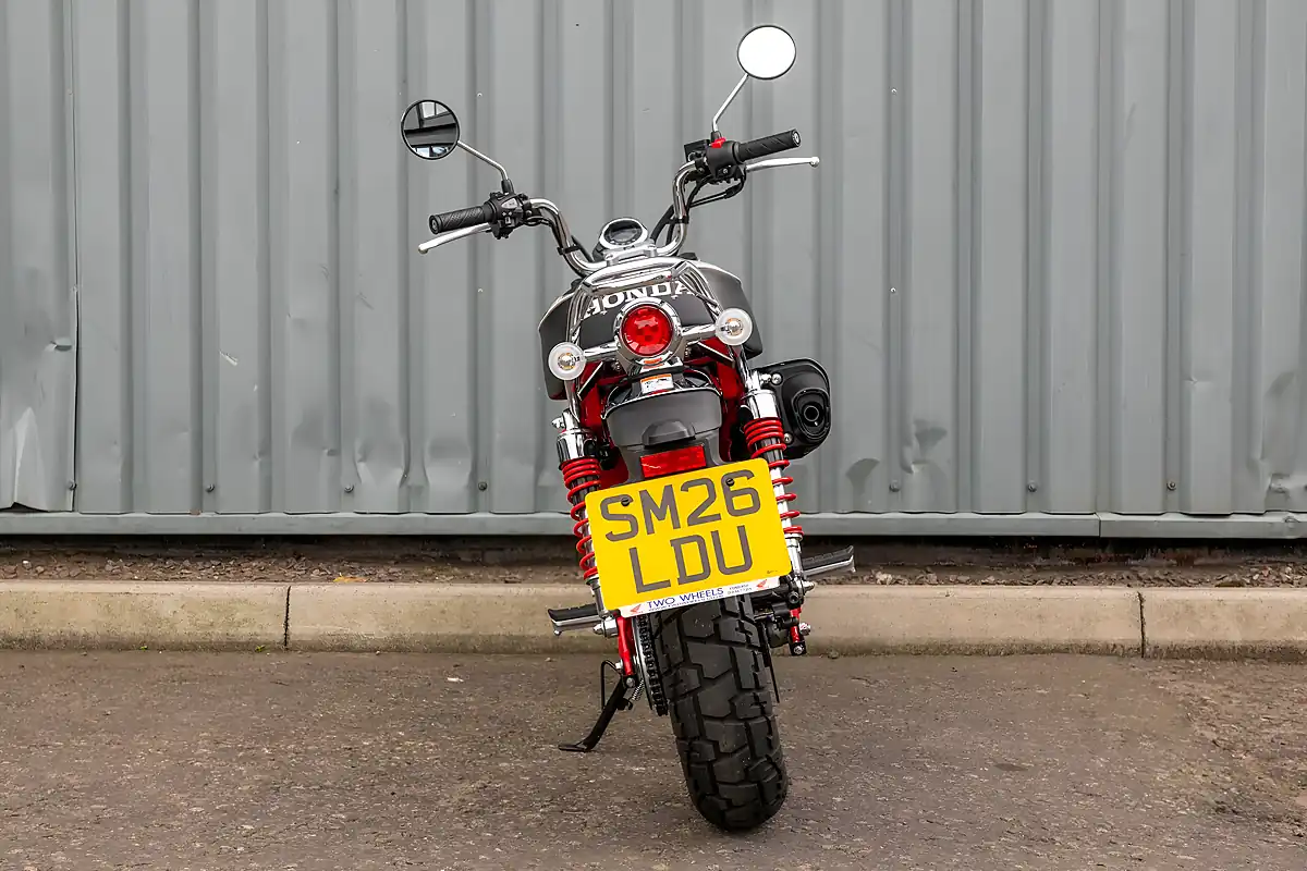 Used 2026 Honda Monkey 125 Millenium Red - Interior and Exterior details 7