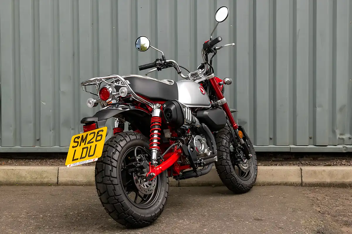 Used 2026 Honda Monkey 125 Millenium Red - Interior and Exterior details 8