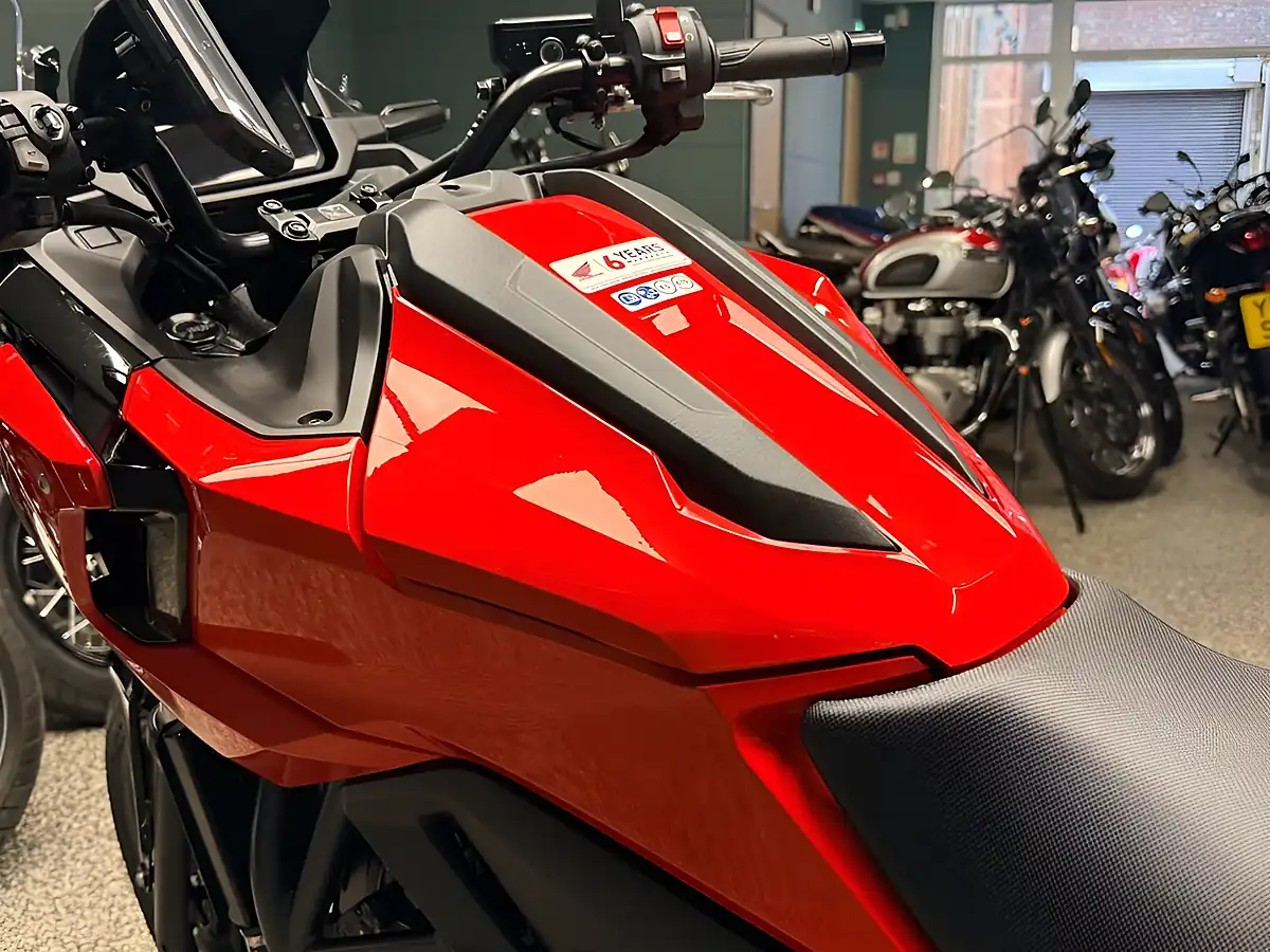 Used 2026 Honda NC750X Adventure Red - Interior and Exterior details 16