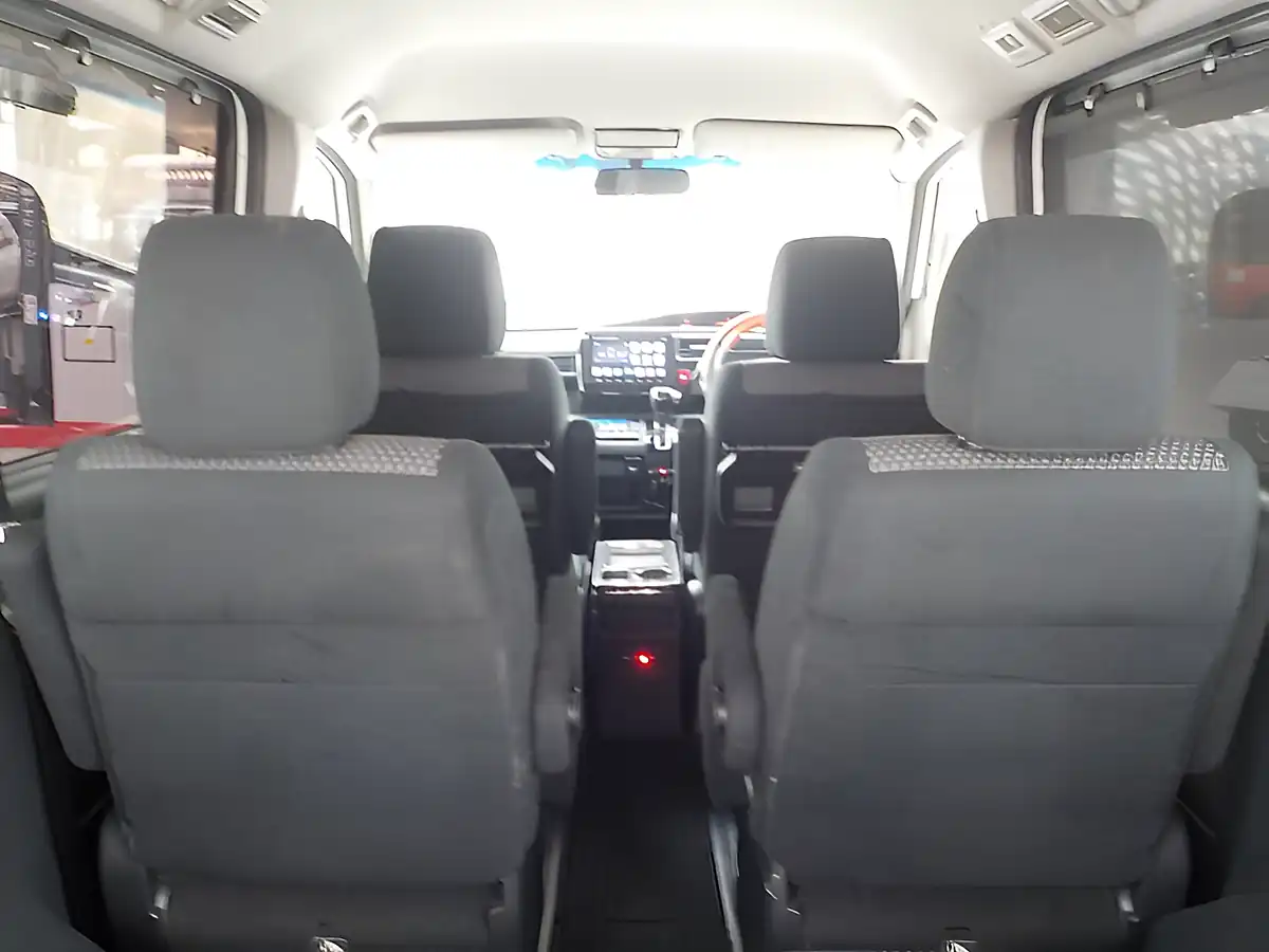Used 2026 Honda Stepwagon Spada Waku Waku Doors Orchid White Pearl - Interior and Exterior details 12