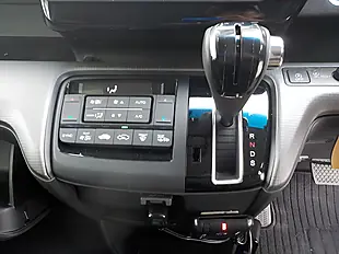 Used 2026 Honda Stepwagon Spada Waku Waku Doors Orchid White Pearl - Interior and Exterior details 18