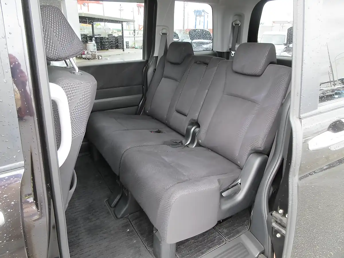 Used 2026 Honda Stepwagon Spada Z Crystal Black Pearl - Interior and Exterior details 10