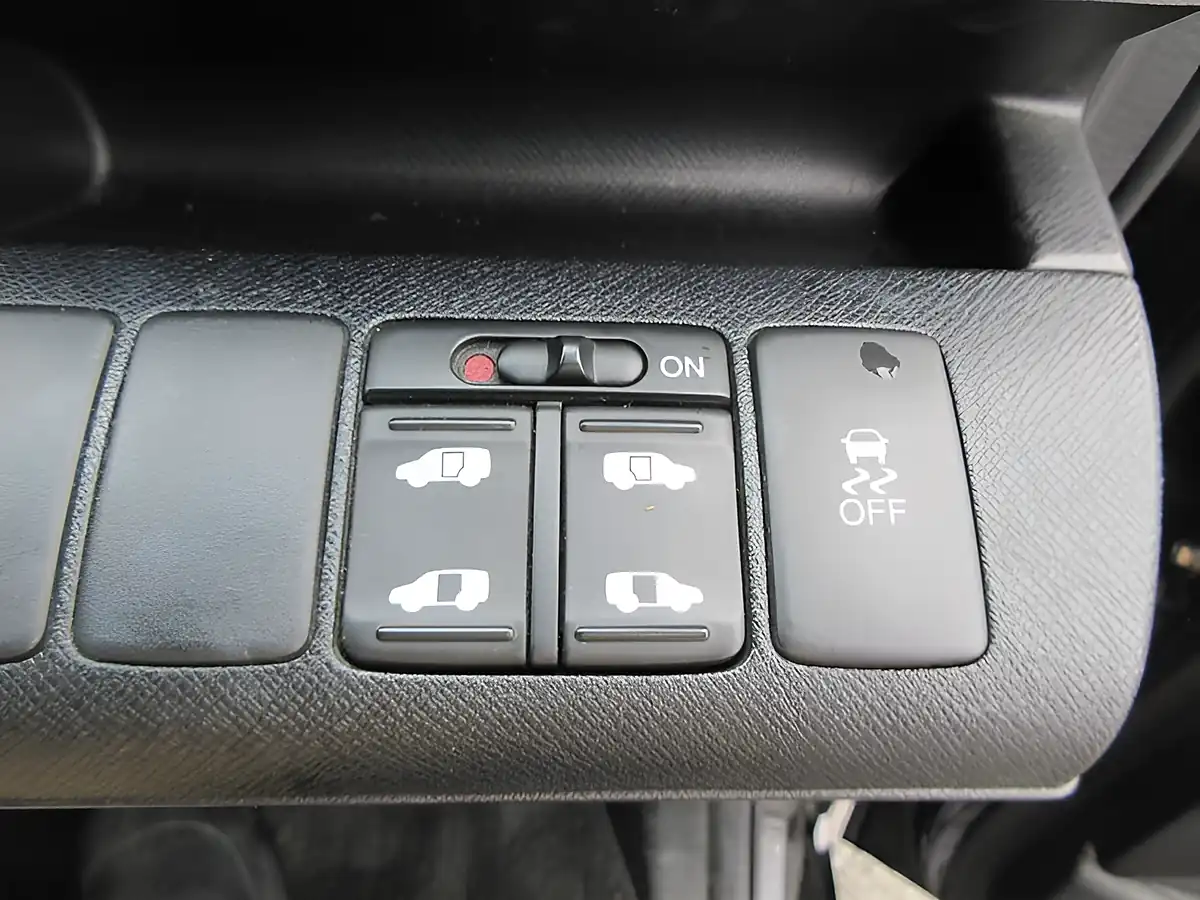 Used 2026 Honda Stepwagon Spada Z Crystal Black Pearl - Interior and Exterior details 13