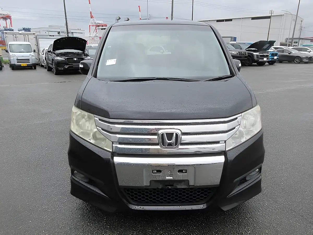 Used 2026 Honda Stepwagon Spada Z Crystal Black Pearl - Interior and Exterior details 5