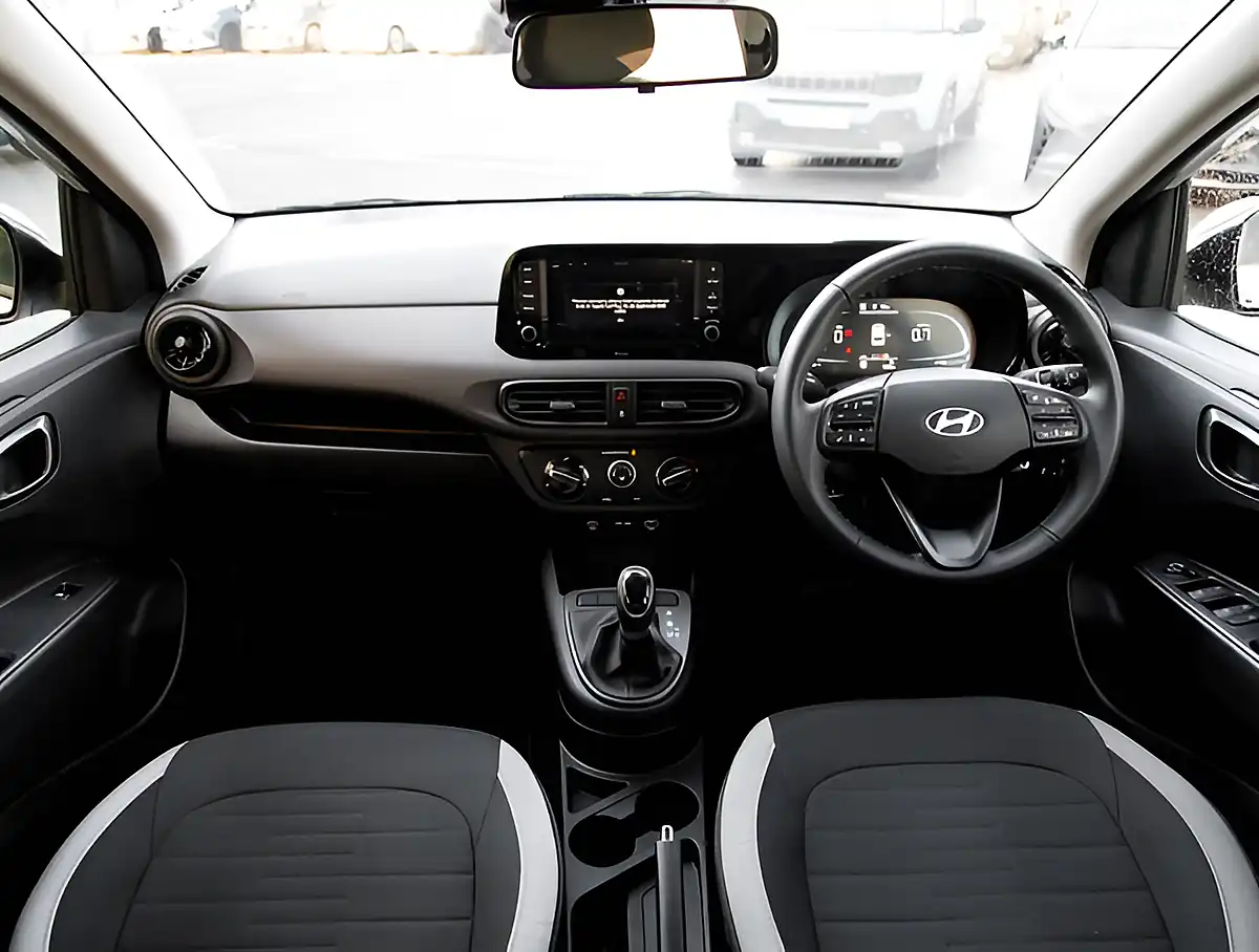 Used 2026 Hyundai i10 Advance Lumen Grey - Interior and Exterior details 3