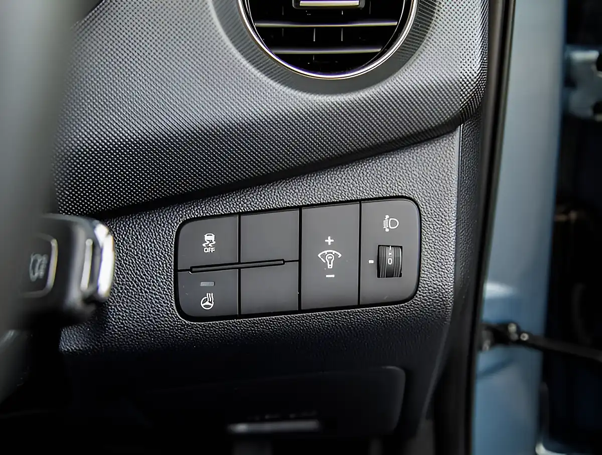 Used 2026 Hyundai i10 Premium Se Aqua Sparkling - Interior and Exterior details 10