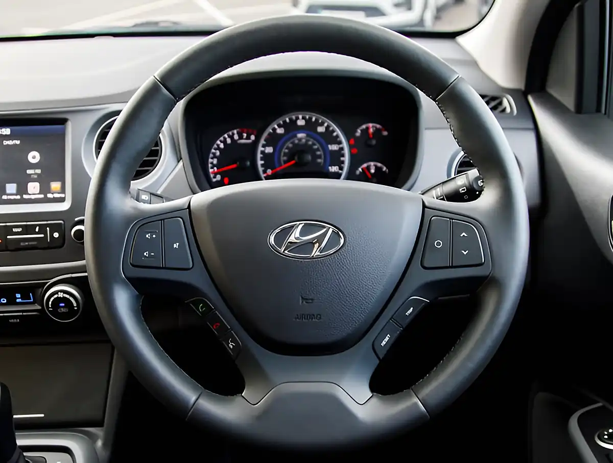 Used 2026 Hyundai i10 Premium Se Aqua Sparkling - Interior and Exterior details 12