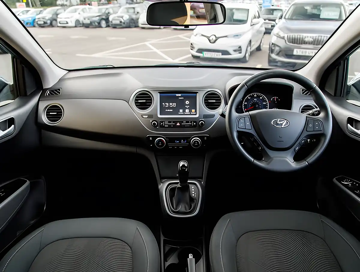 Used 2026 Hyundai i10 Premium Se Aqua Sparkling - Interior and Exterior details 3