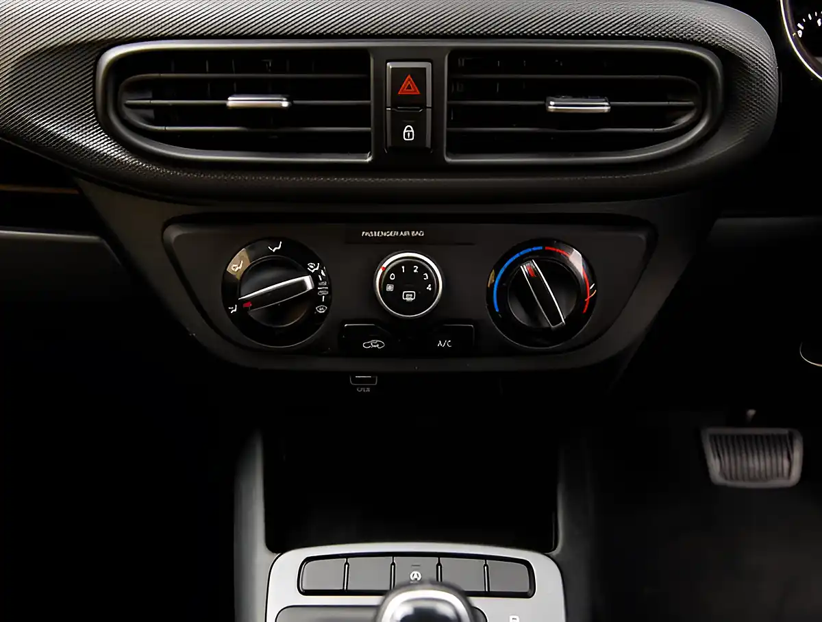 Used 2026 Hyundai i10 Se Connect Blue - Interior and Exterior details 19