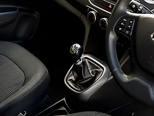 Used 2026 Hyundai i10 Se White - Interior and Exterior details 10
