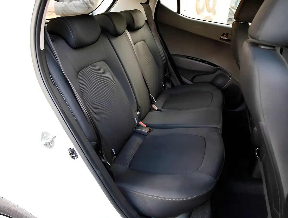 Used 2026 Hyundai i10 Se White - Interior and Exterior details 19