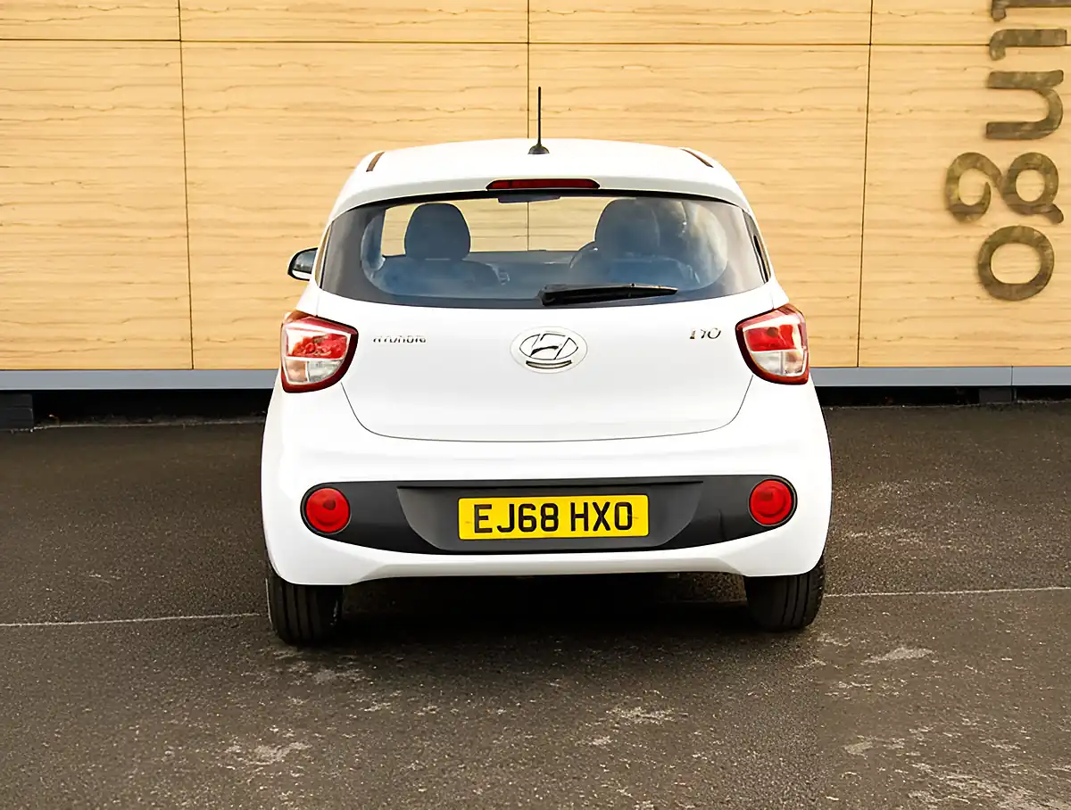 Used 2026 Hyundai i10 Se White - Interior and Exterior details 6
