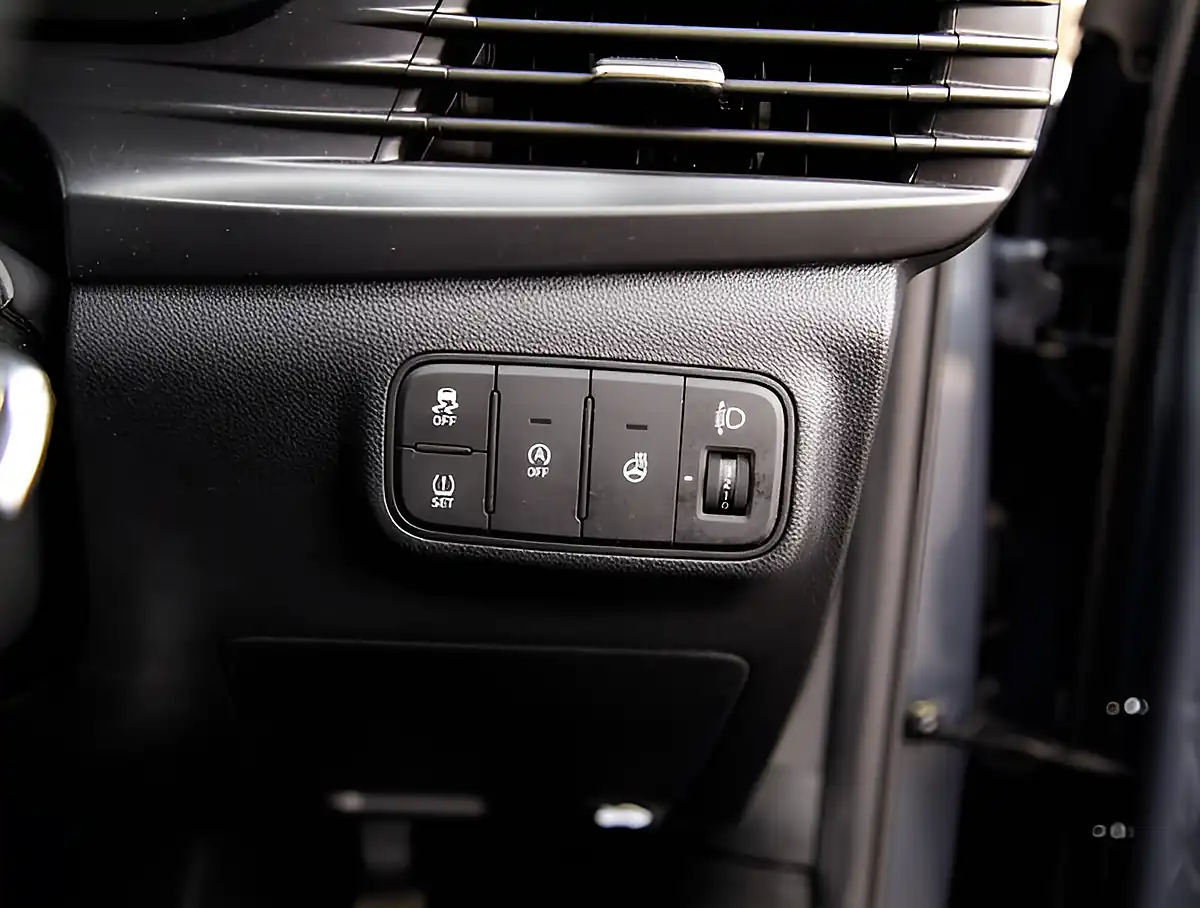 Used 2026 Hyundai i20 Premium Aurora Grey - Interior and Exterior details 10
