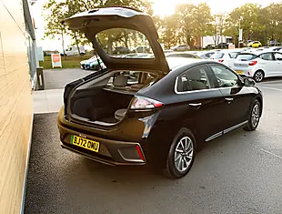 Used 2026 Hyundai Ioniq Premium Black - Interior and Exterior details 19
