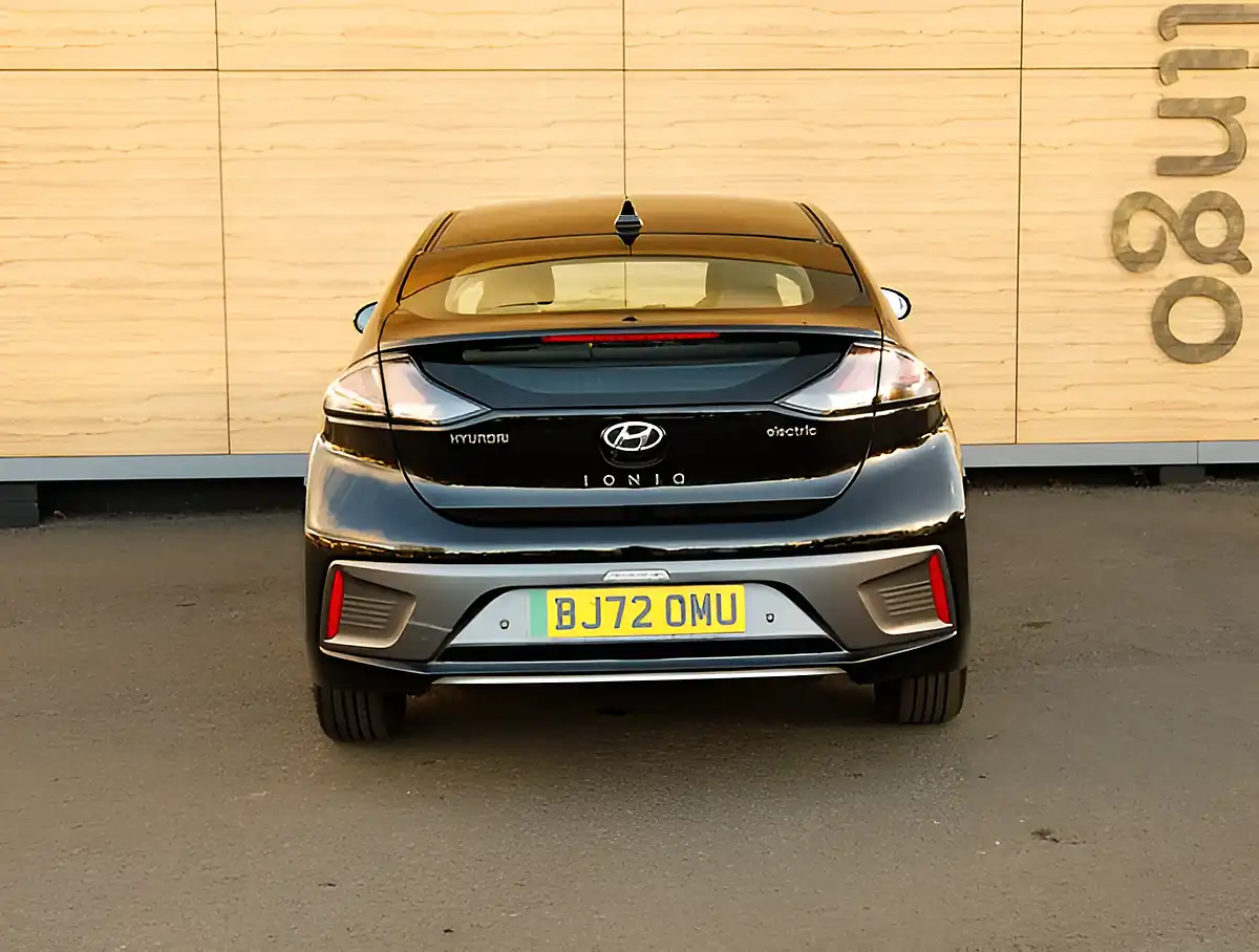 Used 2026 Hyundai Ioniq Premium Black - Interior and Exterior details 6