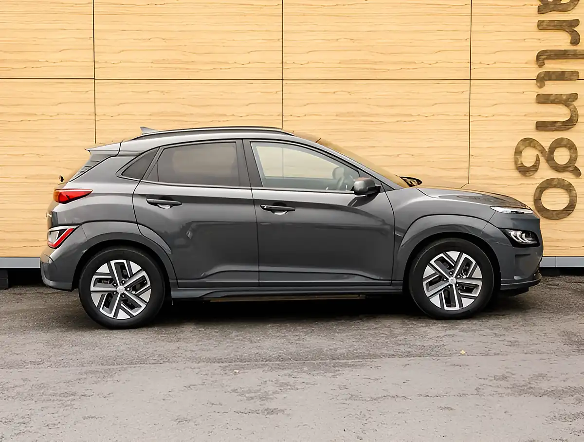 Used 2026 Hyundai Kona Ultimate Ecotronic Grey - Interior and Exterior details 8