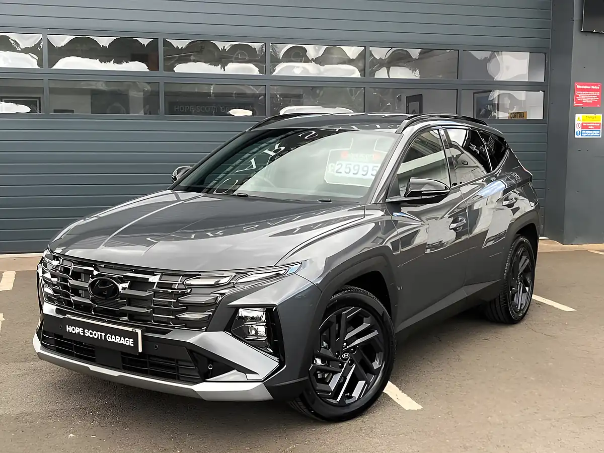 Used 2026 Hyundai Tucson Black Line Ecotronic Grey - Interior and Exterior details 10