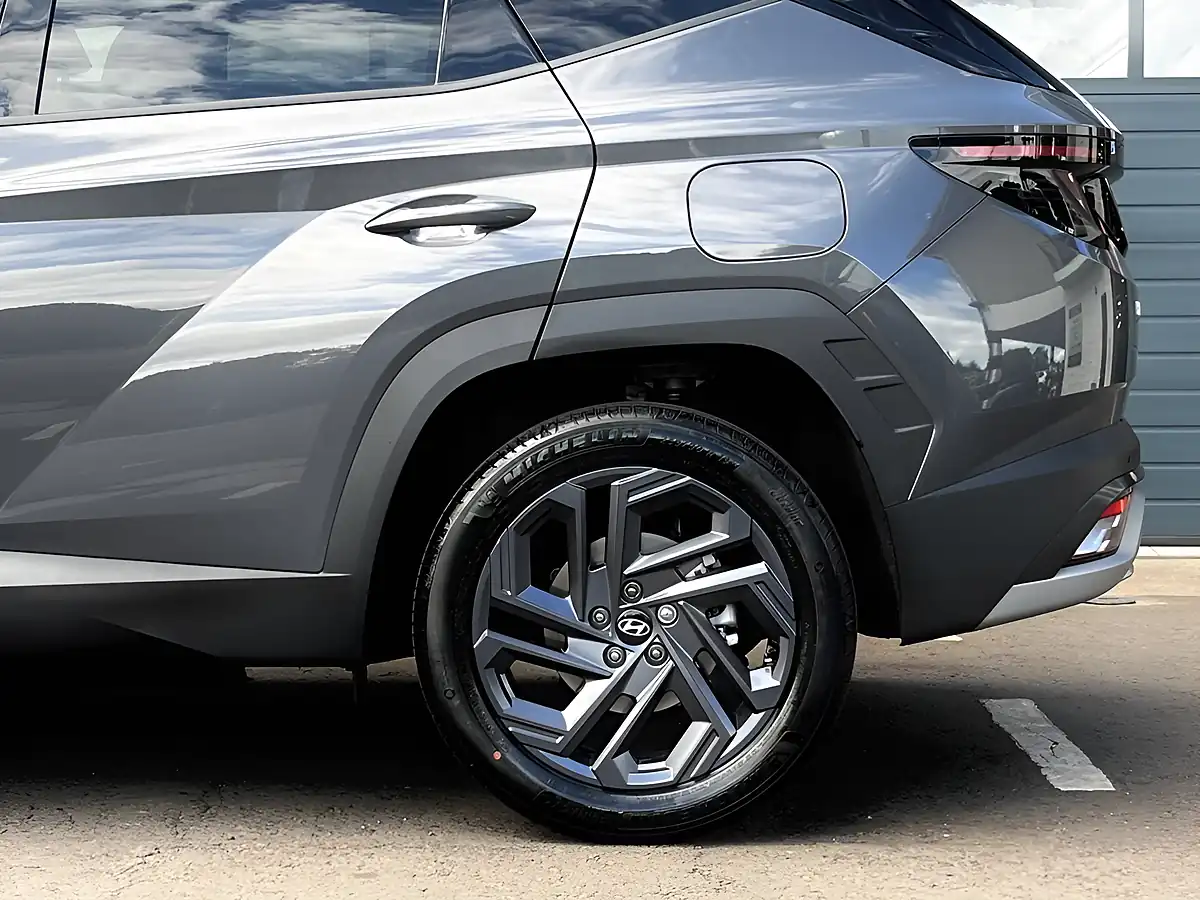 Used 2026 Hyundai Tucson Black Line Ecotronic Grey - Interior and Exterior details 19