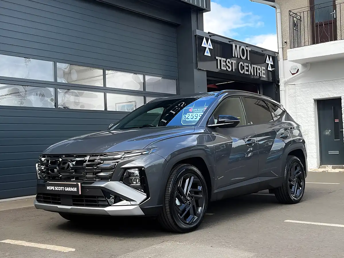 Used 2026 Hyundai Tucson Black Line Ecotronic Grey - Interior and Exterior details 3