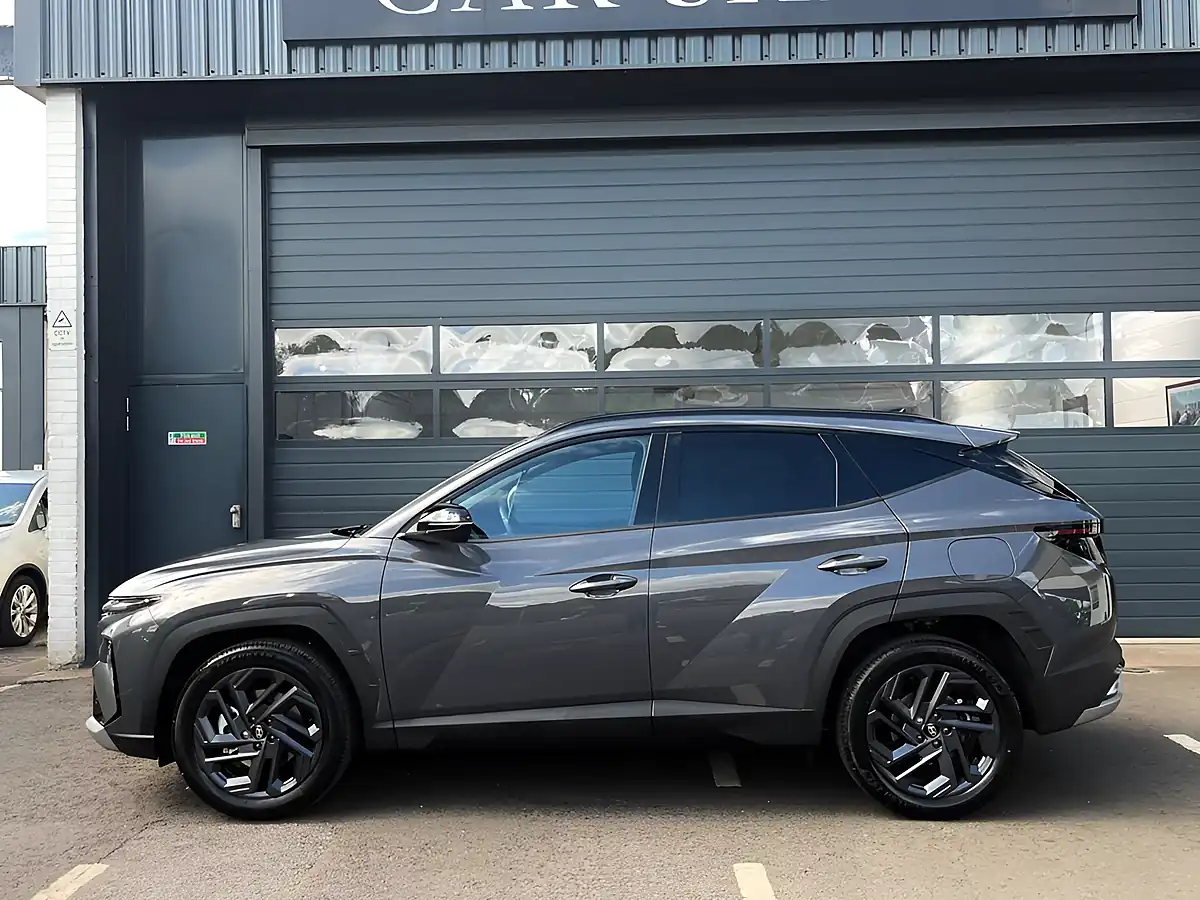 Used 2026 Hyundai Tucson Black Line Ecotronic Grey - Interior and Exterior details 5