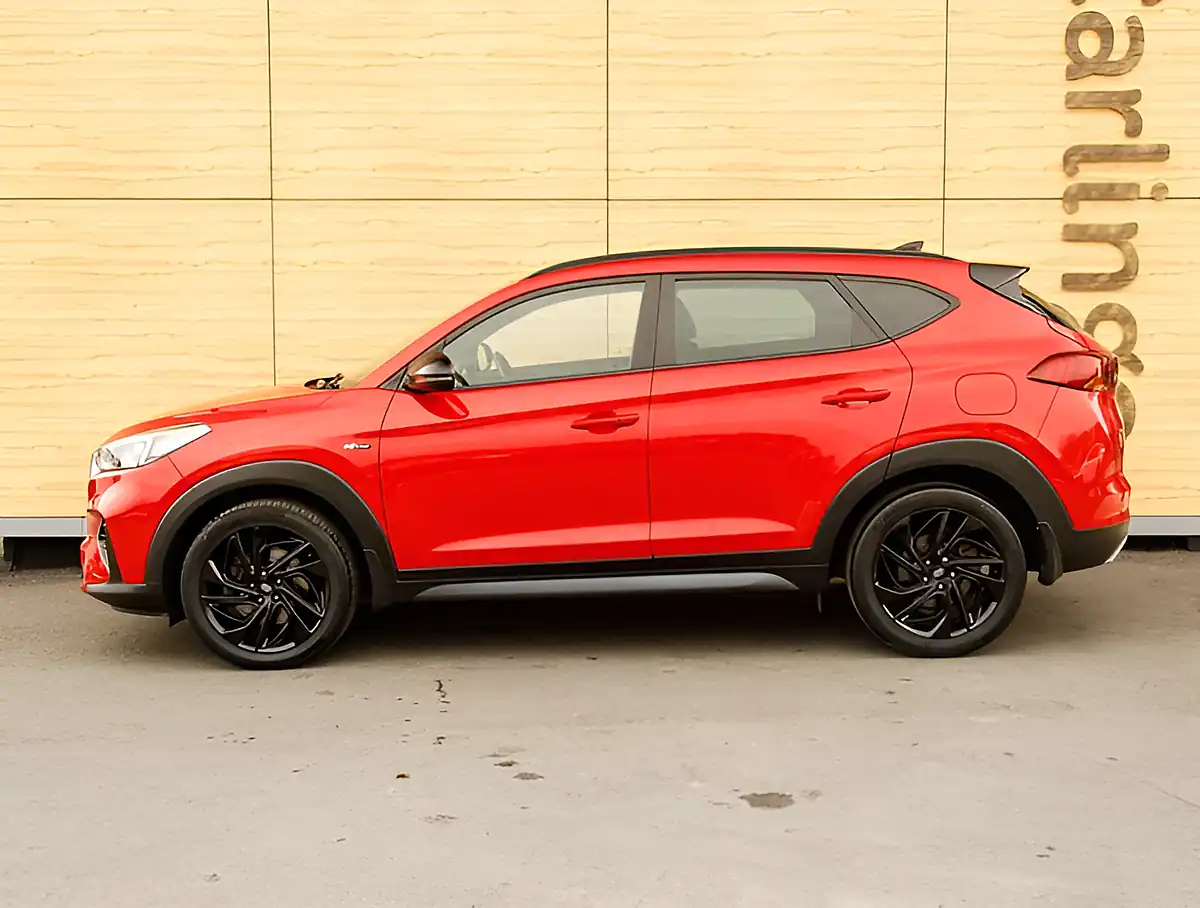 Used 2026 Hyundai Tucson N Line Red - Interior and Exterior details 12