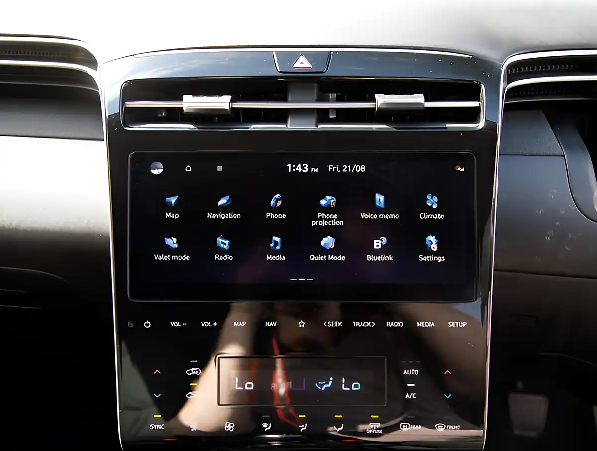 Used 2026 Hyundai Tucson Se Connect Blue - Interior and Exterior details 12