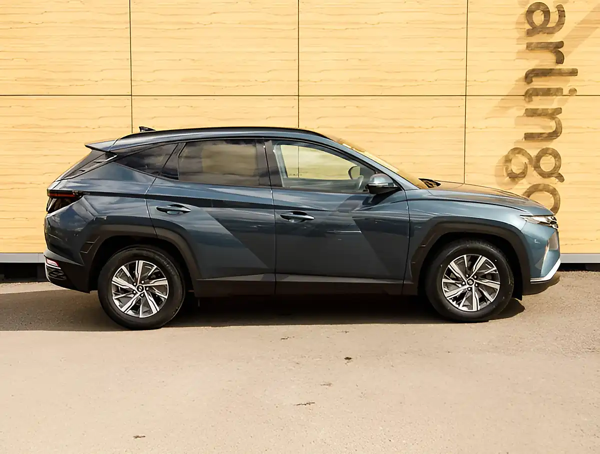 Used 2026 Hyundai Tucson Se Connect Blue - Interior and Exterior details 8