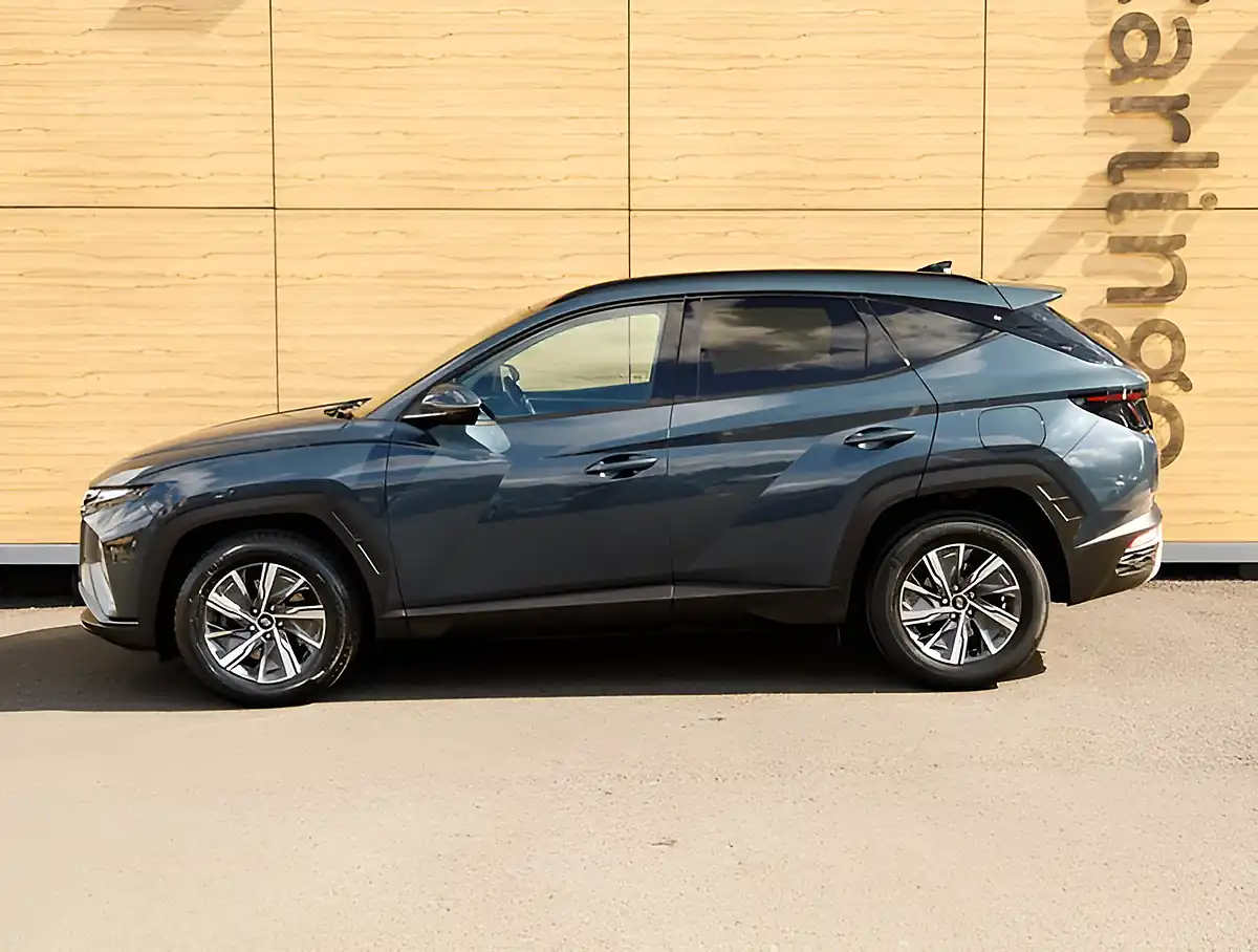 Used 2026 Hyundai Tucson Se Connect Blue - Interior and Exterior details 9
