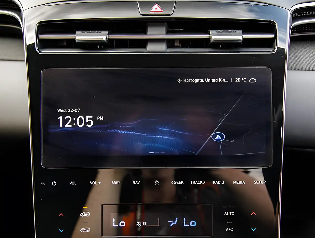 Used 2026 Hyundai Tucson Se Connect Serenity White - Interior and Exterior details 13