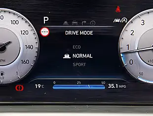 Used 2026 Hyundai Tucson Se Connect Serenity White - Interior and Exterior details 18