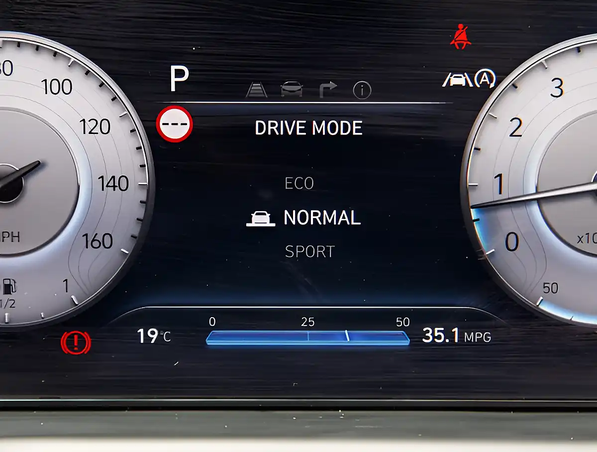 Used 2026 Hyundai Tucson Se Connect Serenity White - Interior and Exterior details 18