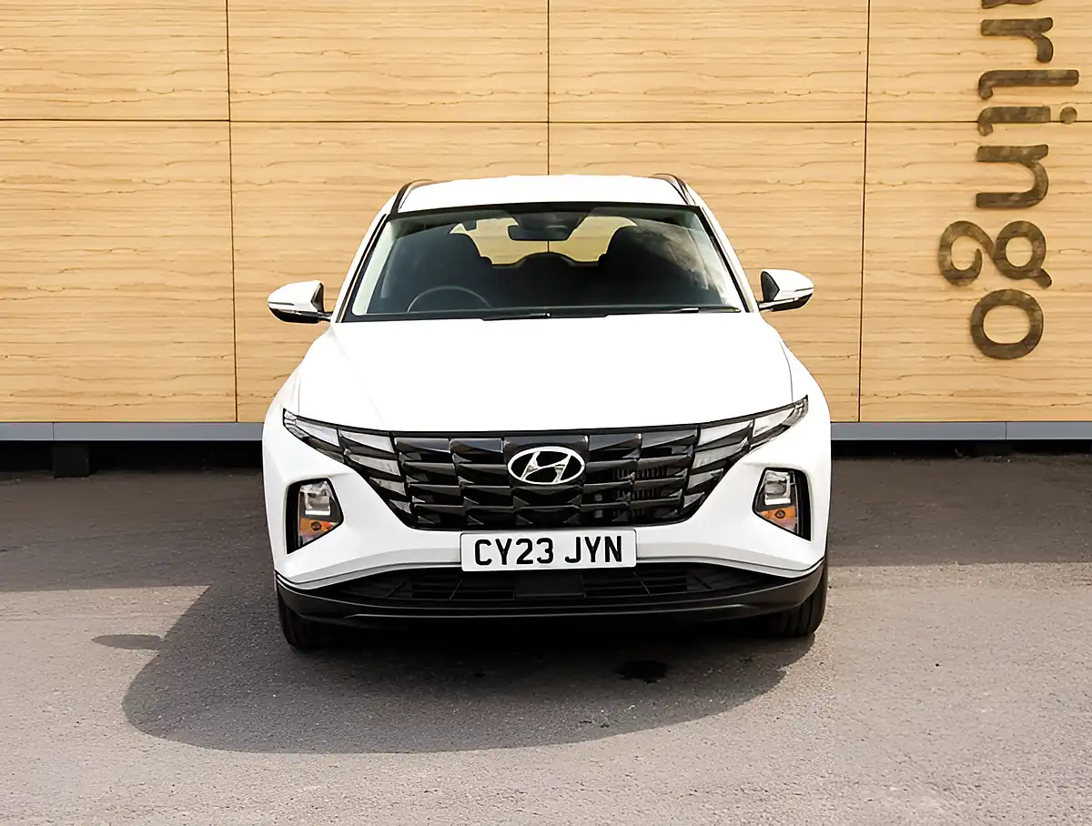 Used 2026 Hyundai Tucson Se Connect Serenity White - Interior and Exterior details 5