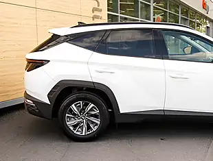 Used 2026 Hyundai Tucson Se Connect Serenity White - Interior and Exterior details 7