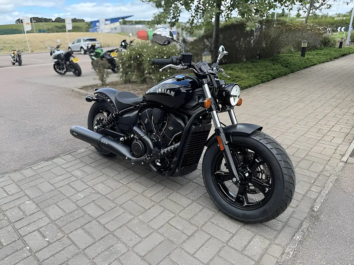 Used 2026 Indian Motorcycle Scout Sixty Bobber Black - Interior and Exterior details 3