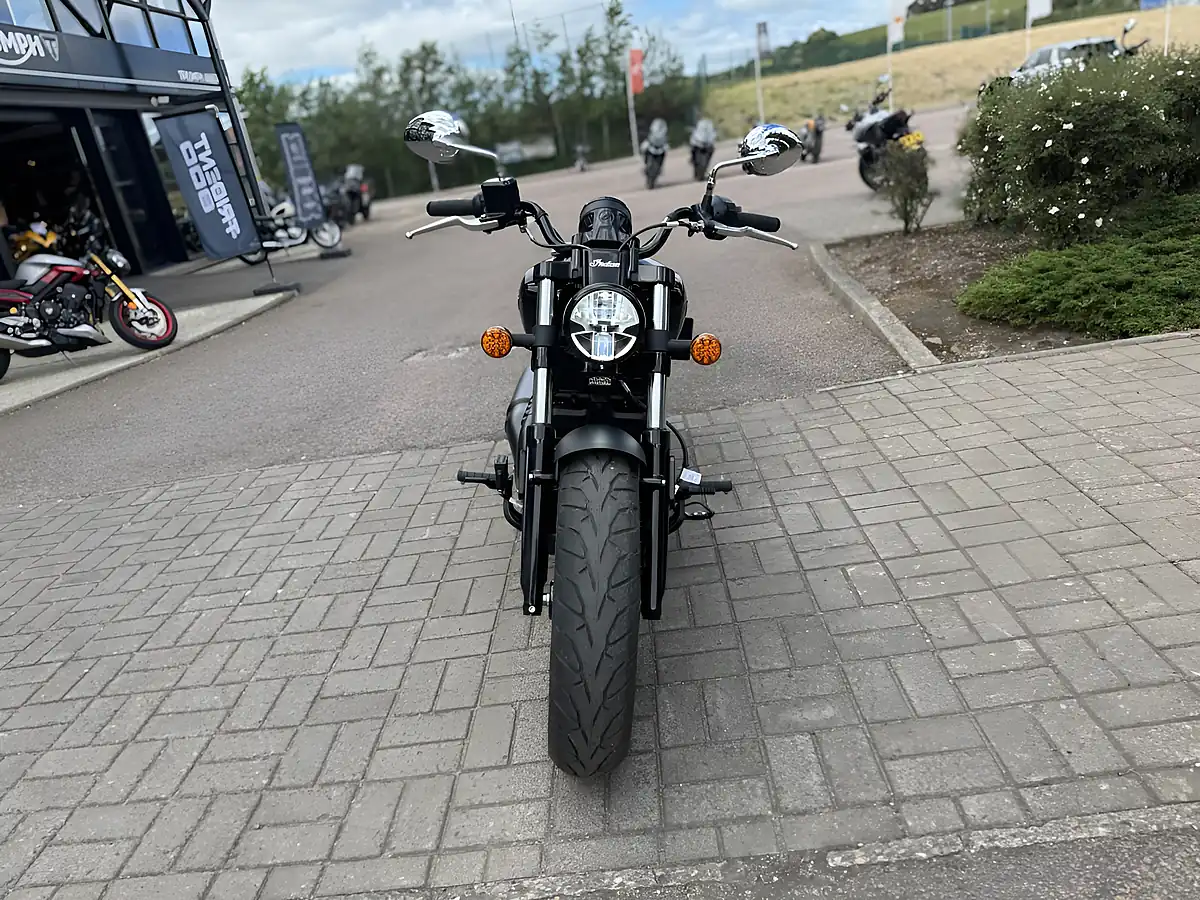 Used 2026 Indian Motorcycle Scout Sixty Bobber Black - Interior and Exterior details 4